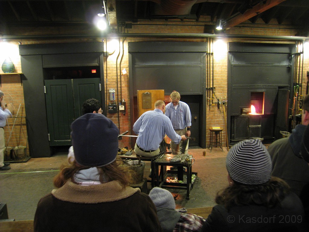 Henry Ford Christmas 2009 079.jpg - The glass blowers were very popular too, but was it because it was interesting.... or because it was WARM in here?
